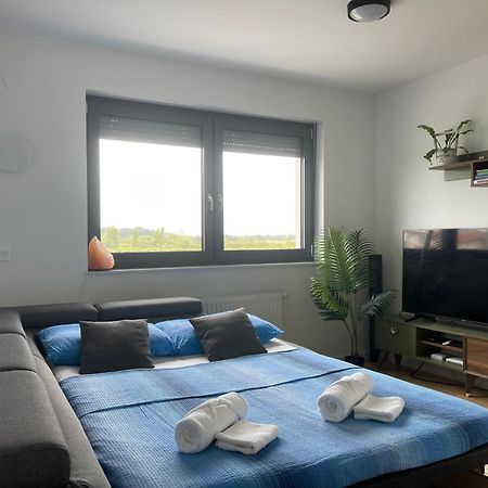 Luna,Central,Self-Check In,Ac,Wi-Fi, Washer,Free Parking Zapresic Exterior photo