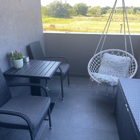 Luna,Central,Self-Check In,Ac,Wi-Fi, Washer,Free Parking Zapresic Exterior photo