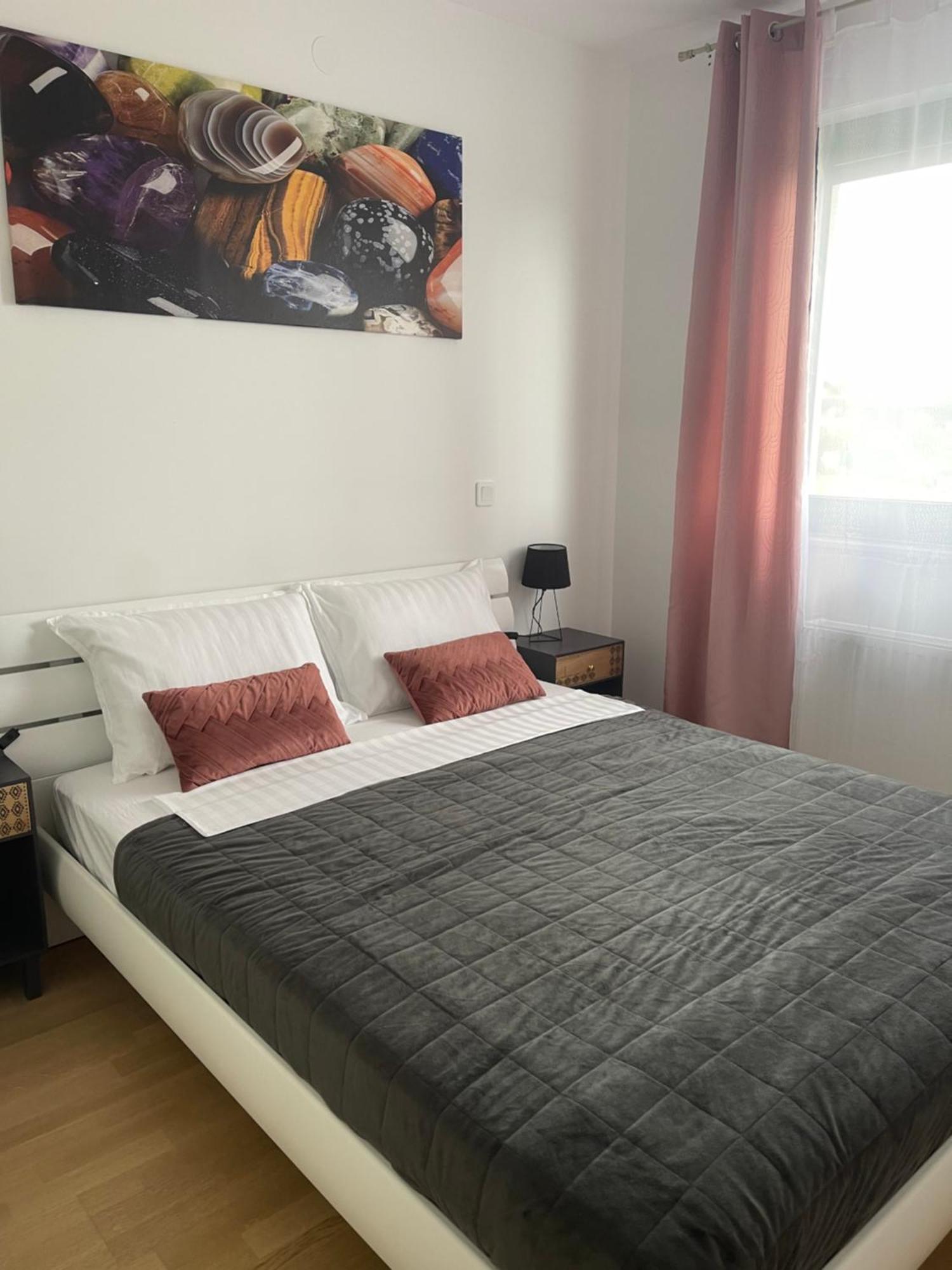 Luna,Central,Self-Check In,Ac,Wi-Fi, Washer,Free Parking Zapresic Exterior photo